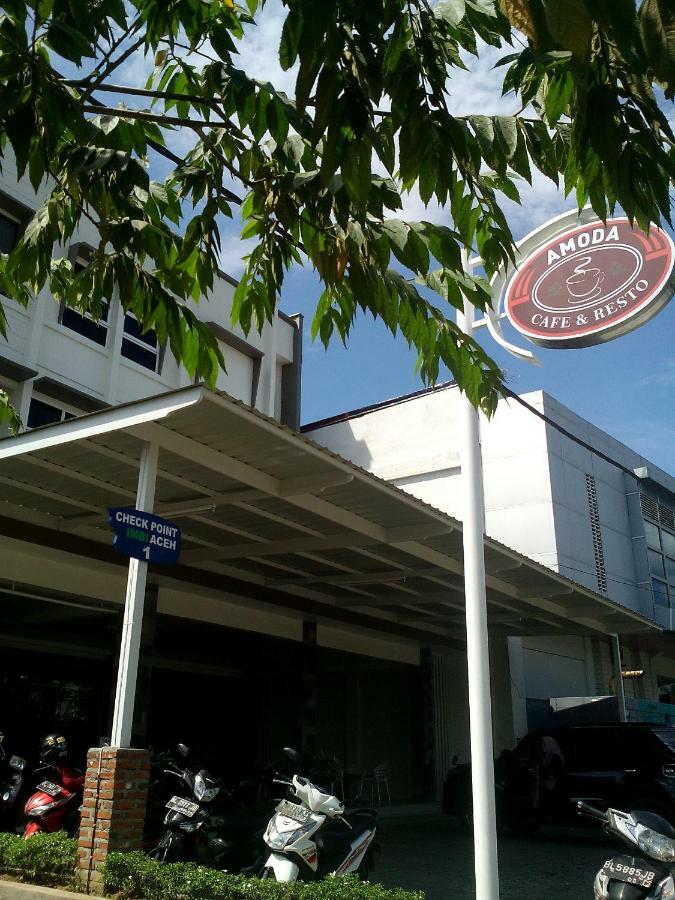 Amoda Hotel & Cafe Banda Aceh Exterior photo